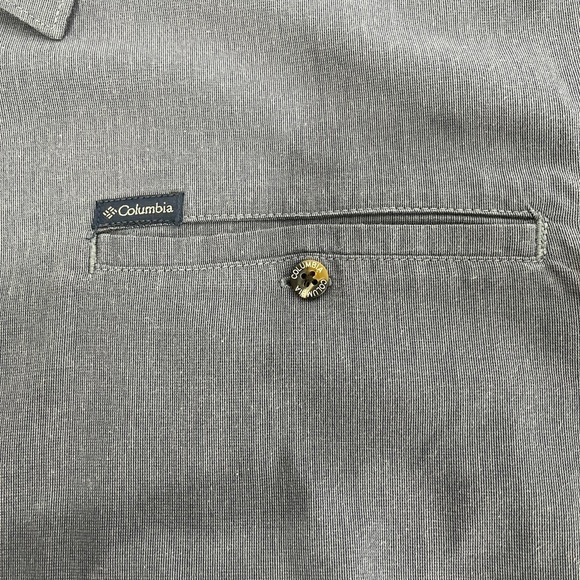 Columbia sportswear men size XL short sleeve grayish blue button up. - Picture 12 of 12
